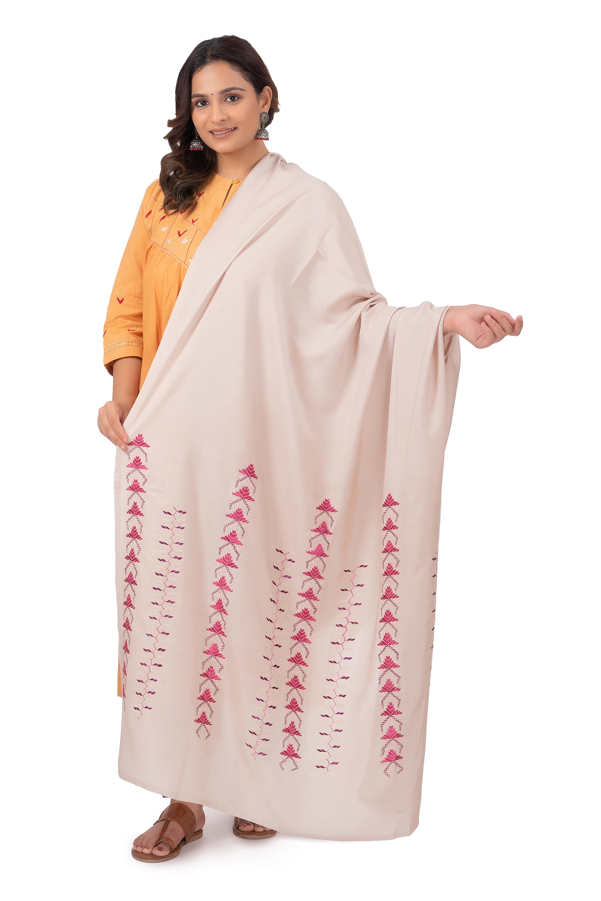 Hand Embroidered Dupatta cream