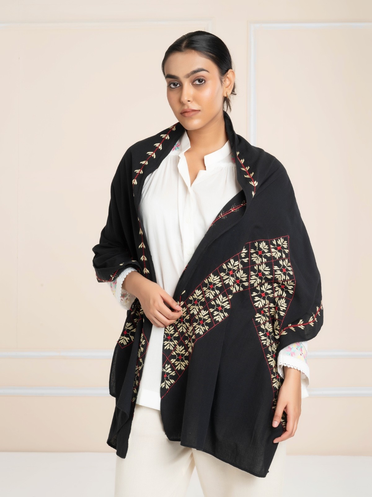Hand Embroidered Stole Black